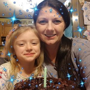 Meet your Posher, Hollie